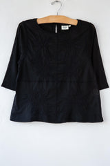 Helmer Emb Top