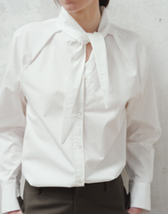 Scarf Collar Raglan